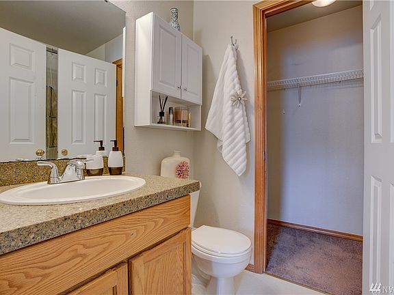 5th image of 8327 6th Pl SE