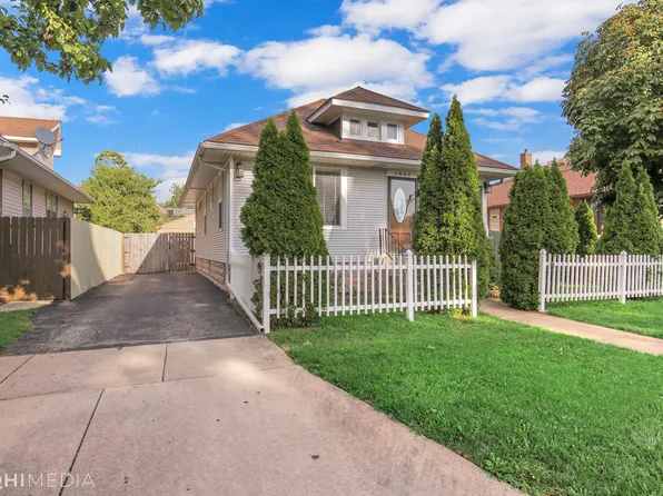 1002 Nicholson St, Joliet, IL 60435