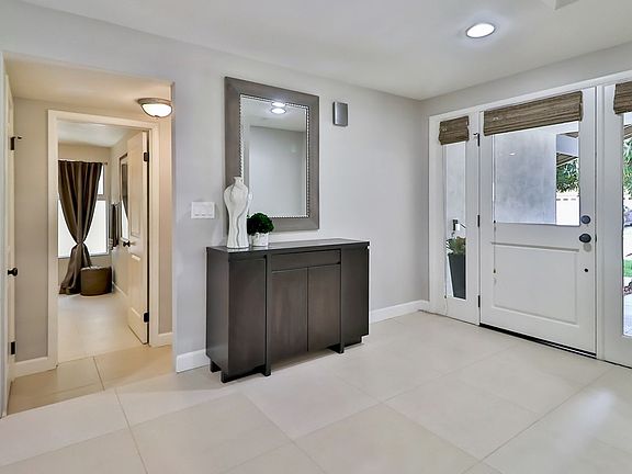 5th image of 1520 Covington Ave