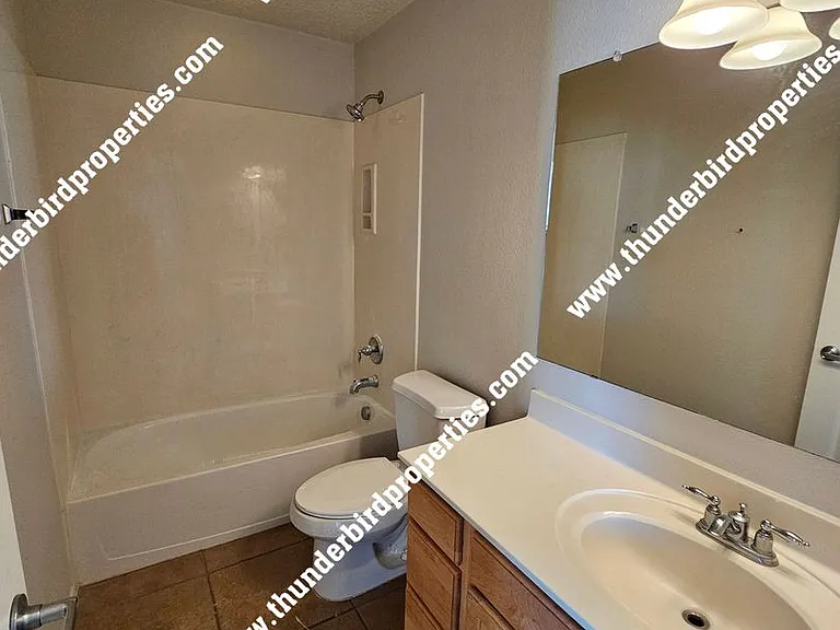 2202 Margarita Dr SE — Photo 12