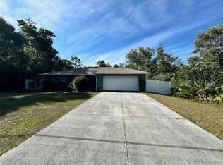 2293 W Paragon Ln, Citrus Springs, FL 34434