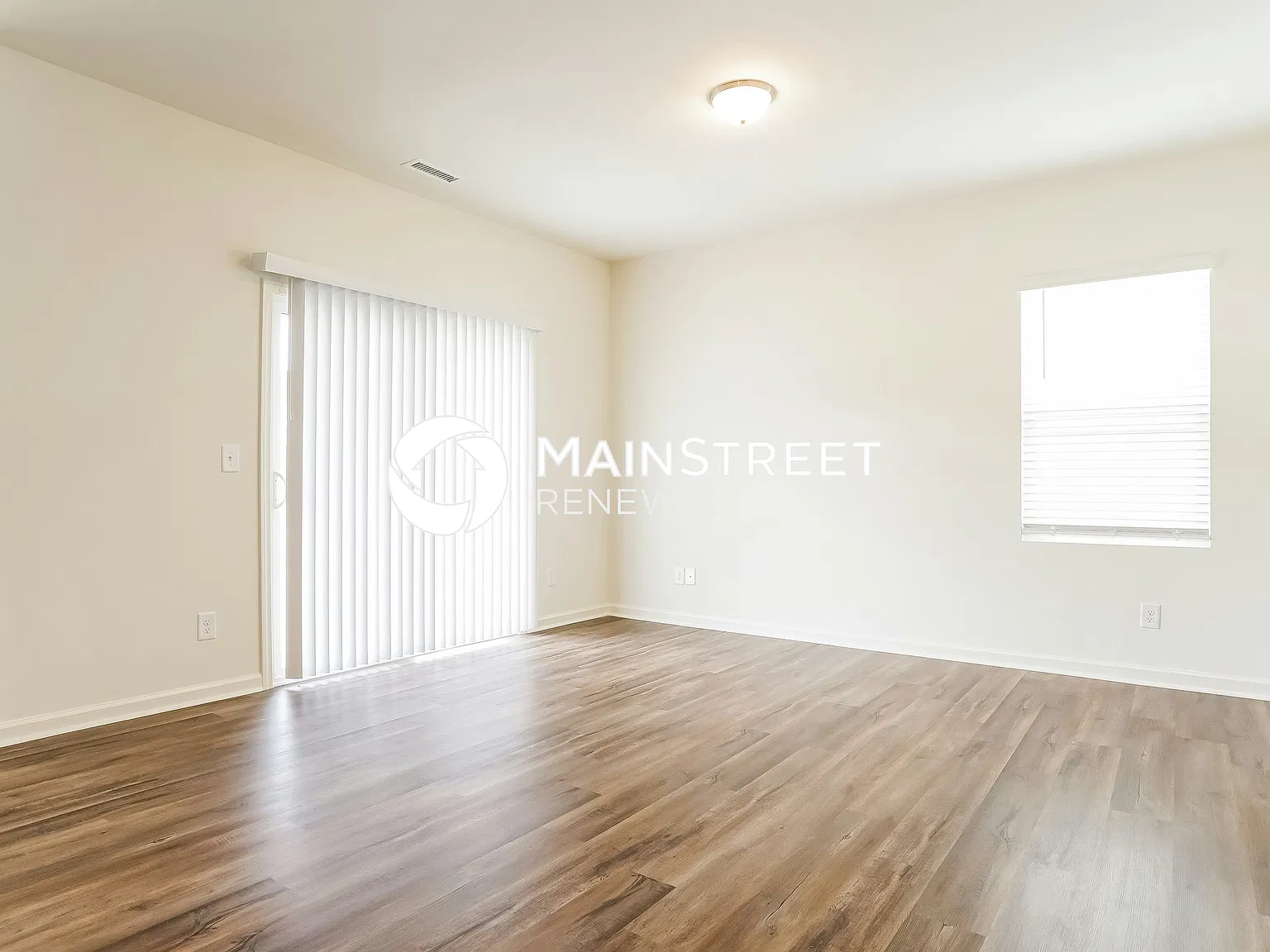 144 Ogden Pond Pl — Photo 4