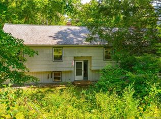 119 Freeman Rd, Oxford, CT 06478