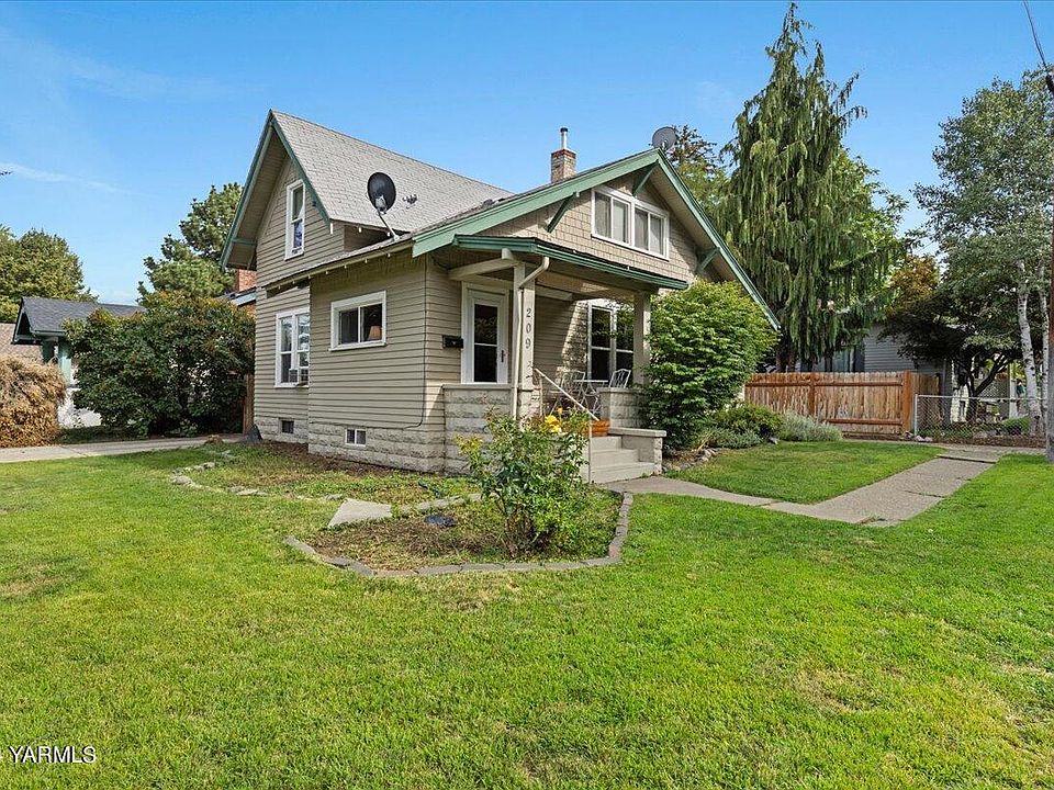 1st image of 209 N 21st Ave