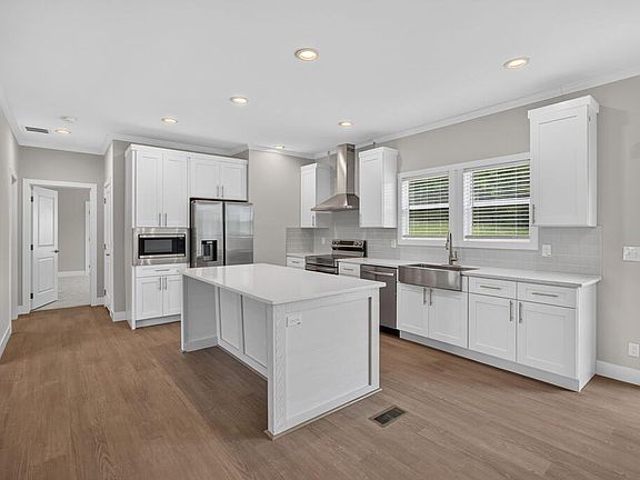 2nd image of 2539 River Ranch Dr