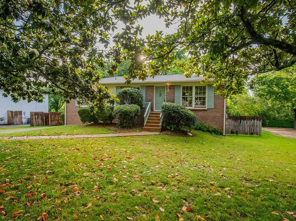 2828 Creekview Dr, Nashville, TN 37217