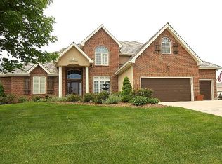 10402 N Helena Ave, Kansas City, MO 64154
