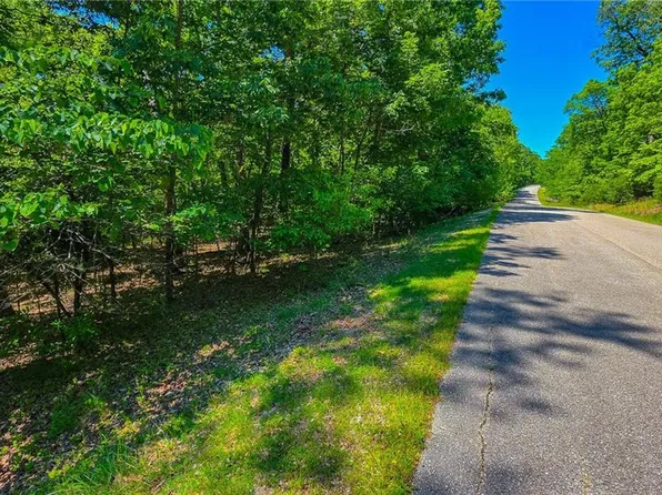 1150 Spring Creek Dr, Sunrise Beach, MO 65079