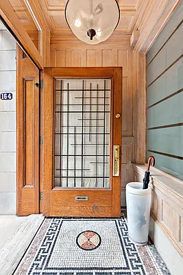 Sold by Compass | media 20