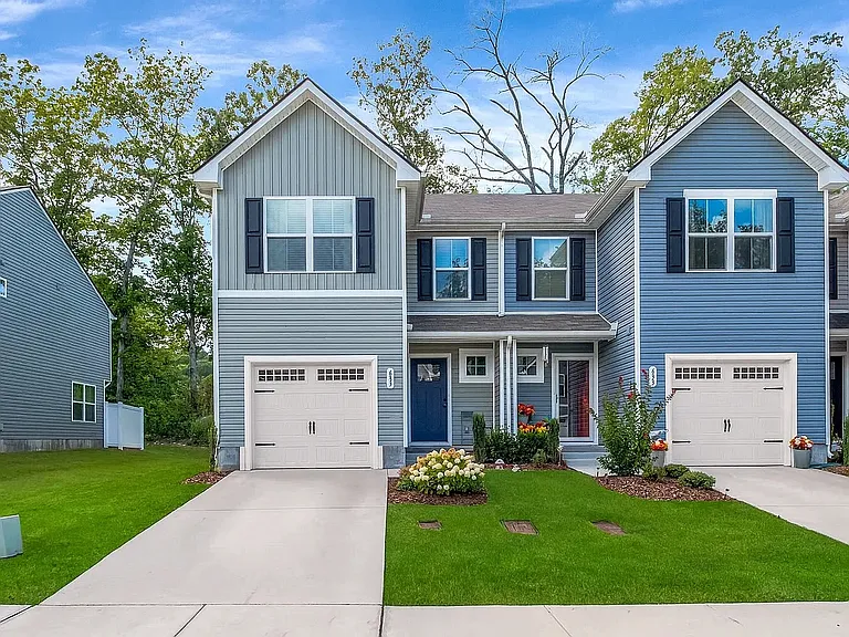 635 Woodall Ridge Dr — Photo 1