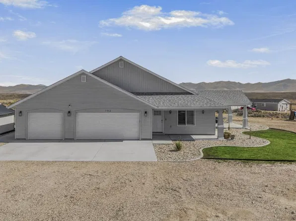 792 Sterling Dr, Spring Creek, NV 89815