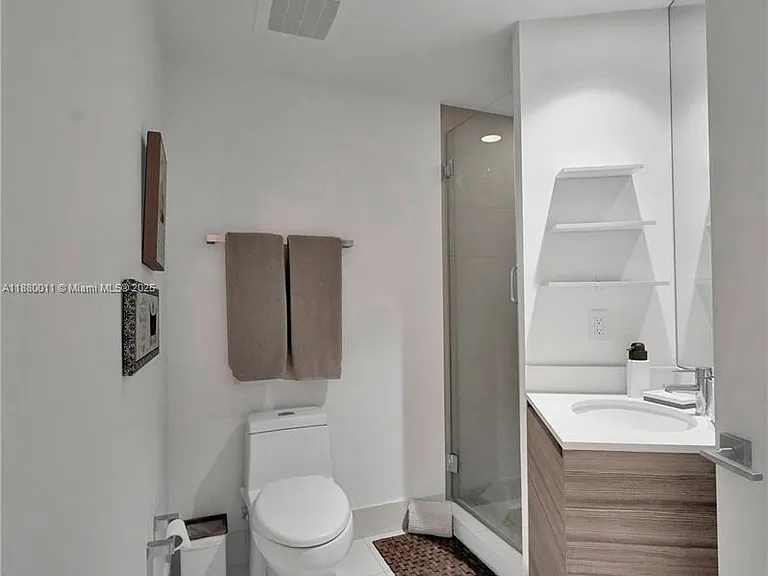 121 NE 34th St #1601 — Photo 19