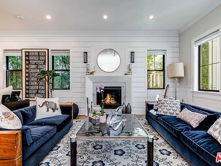 4268 Colbath Ave — Photo 4