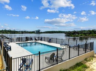 2 2nd St SE, Steinhatchee, FL 32359