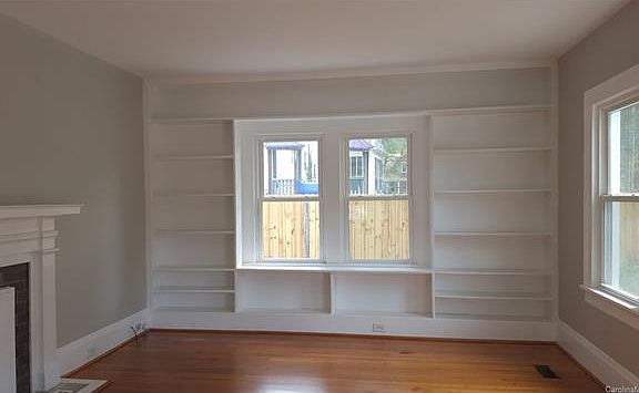 3rd image of 810 W Walnut Ave
