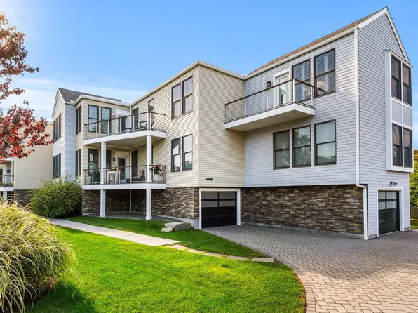78 Thatcher Rd Unit 6, Gloucester, MA 01930