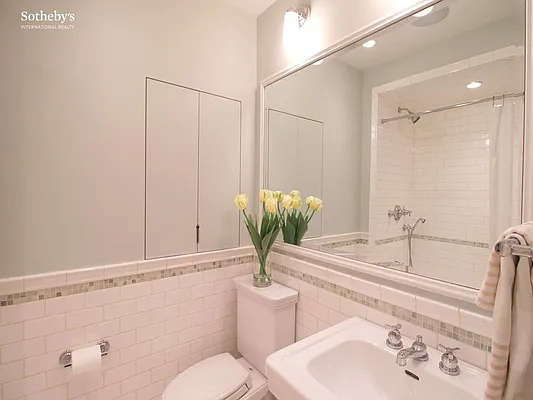 Rented by Sotheby's International Realty | media 76