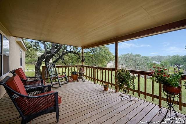 1st image of 263 Tamarack Dr