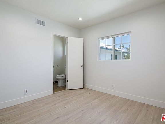 5th image of 6029 Wilkinson Ave