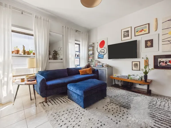 192 Union Street image 33 of 36