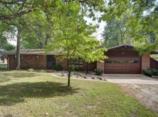 1265 McVey St, Mount Vernon, MO 65712