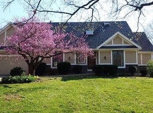 10467 W 150th St, Overland Park, KS 66221