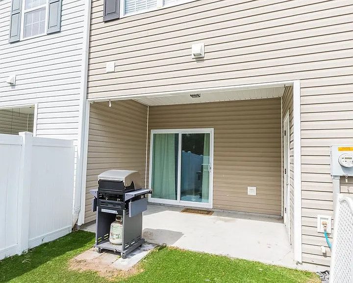 530 Oyster Rock Ln — Photo 32