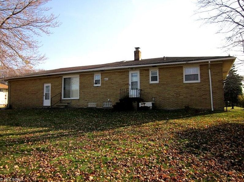 2nd image of 1058 Orchardview Rd