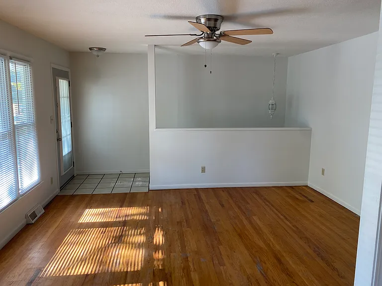 13126 Sycamore Ave — Photo 9