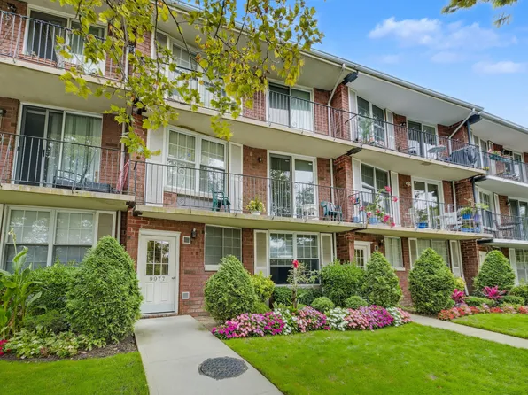 9977 Shore Road image 1 of 27