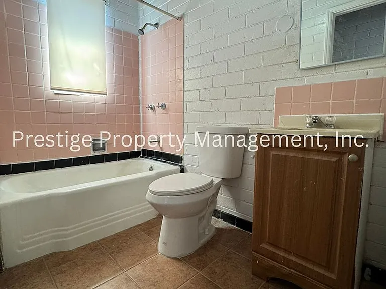2201 E Grant Rd #19 — Photo 8