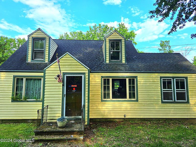 2nd image of 650 Bunker Hill Road