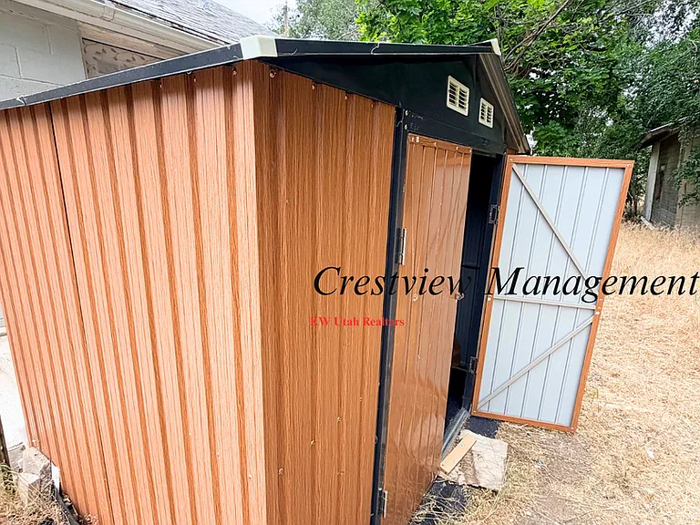 2029 Monroe Blvd — Photo 11