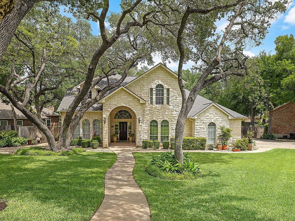 1st image of 2929 Cedar Crest Cir