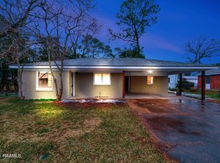 211 Summit Dr, Lafayette, LA 70507