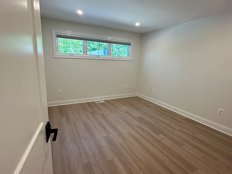 116 S Main St #D — Photo 10