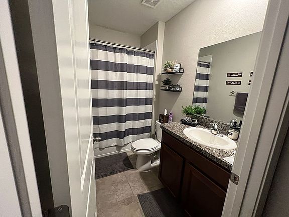 Downstairs bathroom 