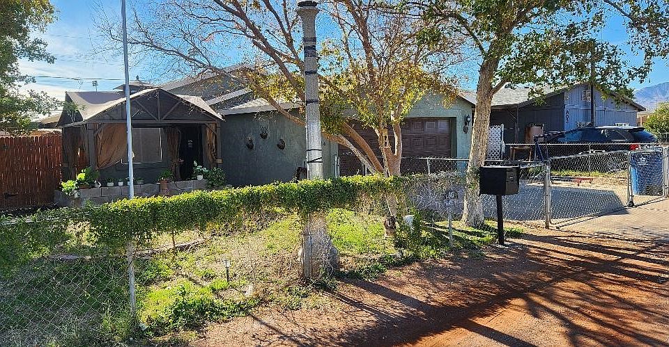 1st image of 906 Safari Drive