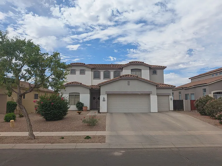 4053 E Reins Rd — Photo 24