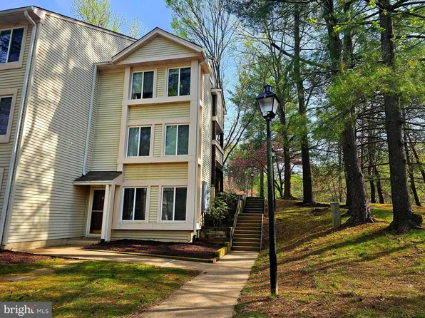 10350 Luria Commons Ct #1A, Burke, VA 22015
