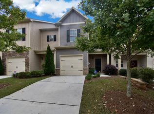 552 Oakside Pl, Acworth, GA 30102