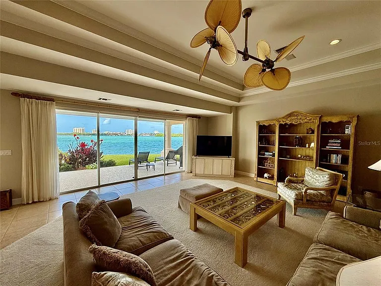 376 W Royal Flamingo Dr — Photo 9