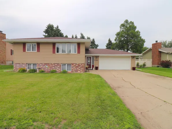 3002 33rd St, Columbus, NE 68601