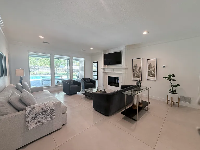 2408 Arbor Trl — Photo 9