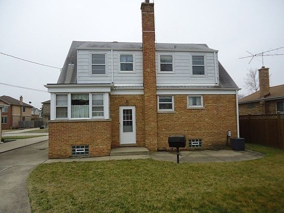 5th image of 7452 W Lawler Ave