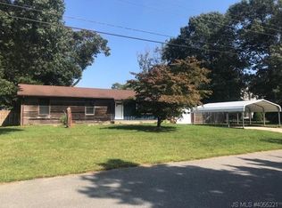 6 Greenbriar Dr, Little Egg Harbor, NJ