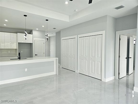 5th image of 386/388 Bell Blvd S