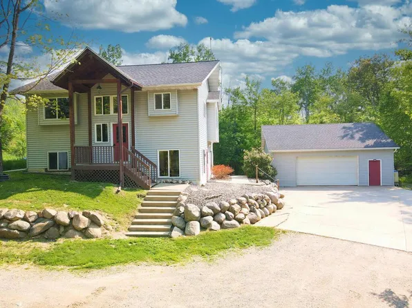 23942 Tioga Hills Rd, Cohasset, MN 55721