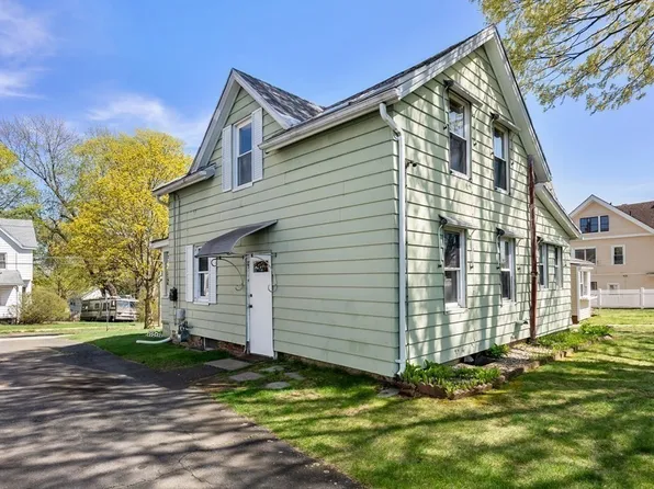 27 Pine St, West Springfield, MA 01089