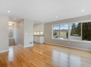 310 Boston St APT 2, Seattle, WA 98109